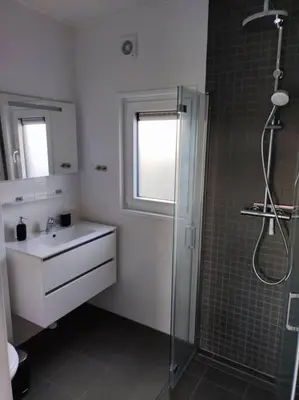 Ein Badezimmer in der Unterkunft Chalet Seepark Süsel