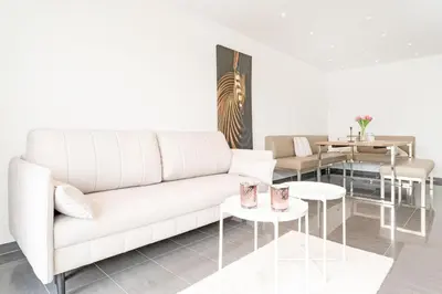 Ein Sitzbereich in der Unterkunft Strandvilla Augustusbad Meerverliebt