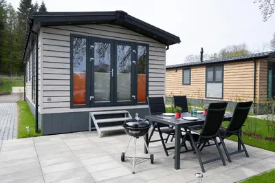 Das Gebäude in dem sich das Ferienhaus befindet