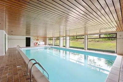 Der Swimmingpool an oder in der Nähe von Am Kardohr 5 Appartement Weitblick