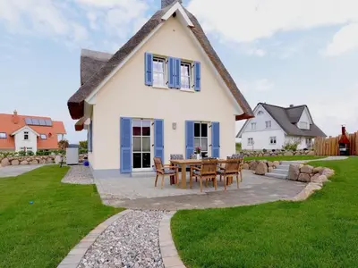 Das Gebäude in dem sich das Ferienhaus befindet