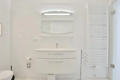 Ein Badezimmer in der Unterkunft Die Wolburg Wolburgstraße 16 Appartement 11