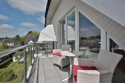 Ein Balkon oder eine Terrasse in der Unterkunft Die Wolburg Wolburgstraße 16 Appartement 11