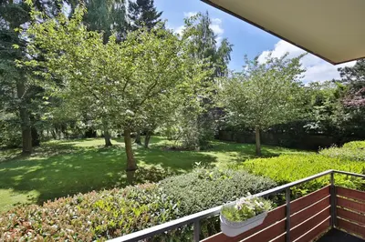 Ein Garten an der Unterkunft Im Brook 28 Appartement 2 Kleine Idylle