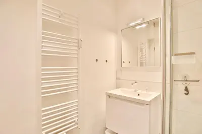 Ein Badezimmer in der Unterkunft Im Brook 28 Appartement 2 Kleine Idylle
