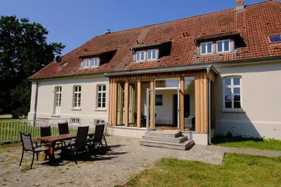 Das Gebäude in dem sich die Ferienwohnung befindet