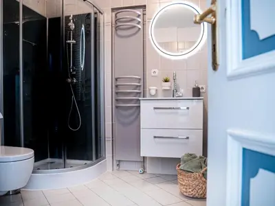 Ein Badezimmer in der Unterkunft Das Torhaus