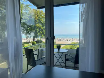 Ein Balkon oder eine Terrasse in der Unterkunft Wohlfühl Strand Wohnung 'Mein Ankerplatz'