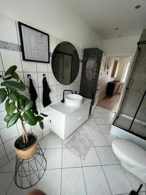 Ein Badezimmer in der Unterkunft Ein Haus für sich