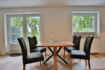 Ein Sitzbereich in der Unterkunft Haus am Seehof 9 Ferienwohnung Ostseeliebe Nr 3