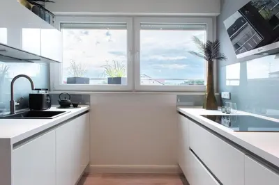 Küche/Küchenzeile in der Unterkunft Ferienwohnung Hansa Roof - Scharbeutz