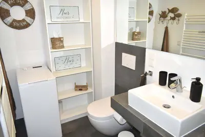 Ein Badezimmer in der Unterkunft Bett u Butze Timmendorfer Strand Ferienwohnung