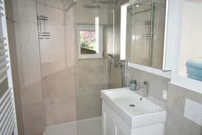 Ein Badezimmer in der Unterkunft Fischerhus Ferienwohnung Deck 1