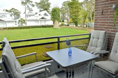 Ein Garten an der Unterkunft Haus Dorothea Ferienwohnung Nr 02