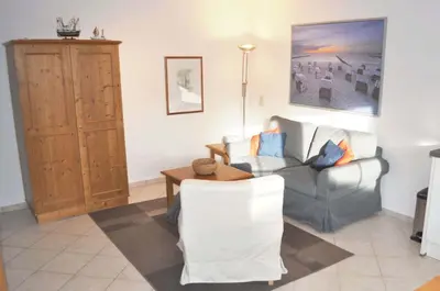 Ein Sitzbereich in der Unterkunft Haus Windrose Ferienwohnung Nr 01