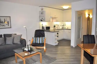Küche/Küchenzeile in der Unterkunft Ostseeallee 9 Ferienwohnung Nr 01