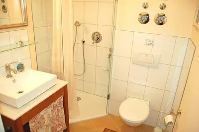 Ein Badezimmer in der Unterkunft Residenz Niendorf Elegante Ferienwohnung Nr 13