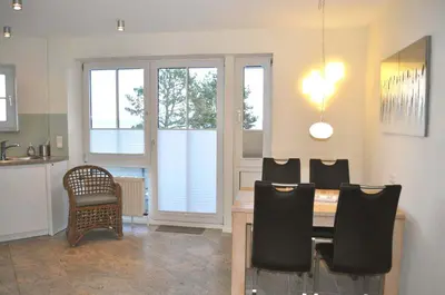 Ein Sitzbereich in der Unterkunft Residenz Ostseestrand Ferienwohnung Nr 15 Meerblick
