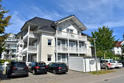 Das Gebäude in dem sich die Ferienwohnung befindet
