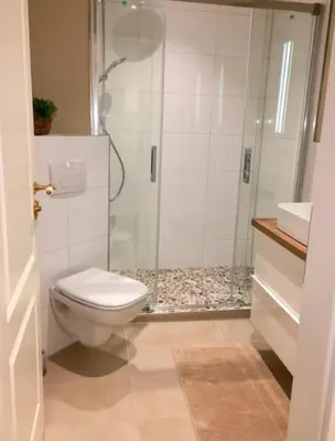 Ein Badezimmer in der Unterkunft Ferienwohnung Strandallee, Scharbeutz, direkte Strandlage