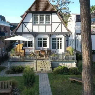 Ferienhaus-Strandallee95-direkt-am-Strand