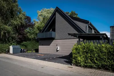 Das Gebäude in dem sich die Ferienwohnung befindet