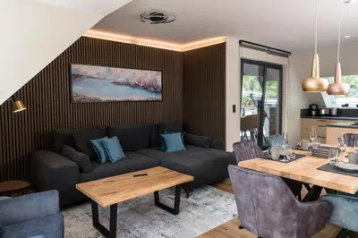 Ein Sitzbereich in der Unterkunft Wellness House Auszeit