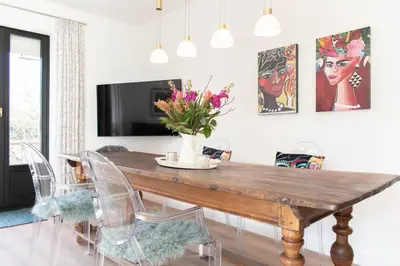 TV/Unterhaltungsangebot in der Unterkunft Ferienwohnung Kaiserallee Travemünde