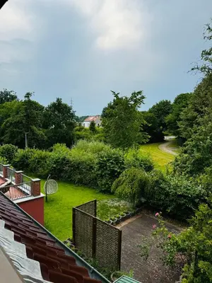 Ein Garten an der Unterkunft Traumhaftes Familiendomizil in Scharbeutz - Strand 500m, kostenlos Parken, Garten