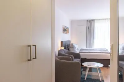 Ein Sitzbereich in der Unterkunft Ferienwohnung Dünengras