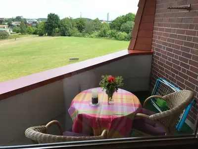 Ein Balkon oder eine Terrasse in der Unterkunft Apartment am Hafen