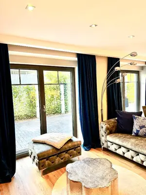 Ein Sitzbereich in der Unterkunft Villa SummerGreen