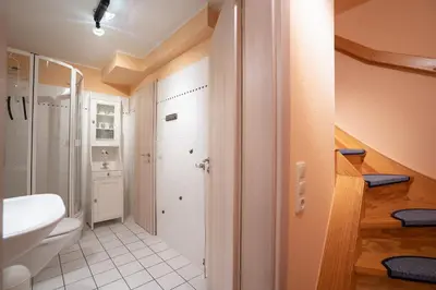 Ein Badezimmer in der Unterkunft KON 003