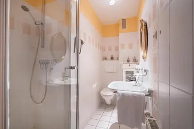 Ein Badezimmer in der Unterkunft KON 003