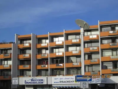Das Gebäude in dem sich die Ferienwohnung befindet