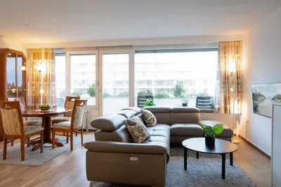 Ein Sitzbereich in der Unterkunft TER 215 - Terrassenhuegel - Seeblick