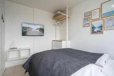 Ein Bett oder Betten in einem Zimmer der Unterkunft H3 53 - Hanseat - Außenschwimmbad