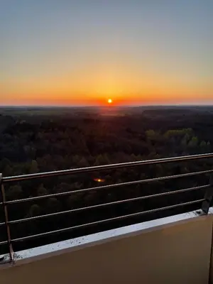 Blick auf den Sonnenuntergang/Sonnenaufgang von der Ferienwohnung aus oder aus der Nähe