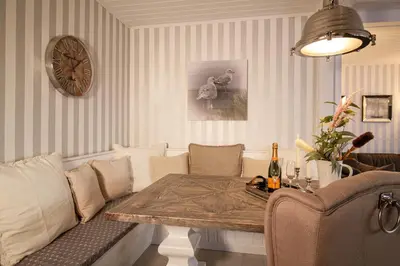 Ein Sitzbereich in der Unterkunft Nautic Lounge - Beach View