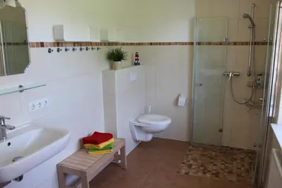 Ein Badezimmer in der Unterkunft Haus Schwalbennest