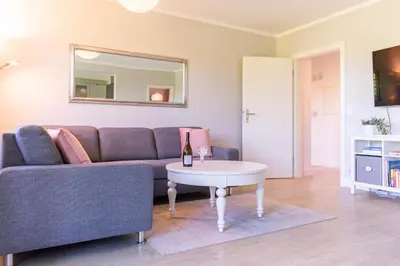 Ein Sitzbereich in der Unterkunft Ferienwohnung Küstenschatz - Timmendorfer Strand