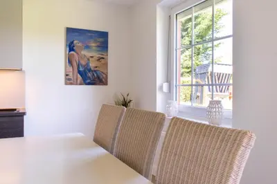 Ein Sitzbereich in der Unterkunft Ferienwohnung Küstenschatz - Timmendorfer Strand