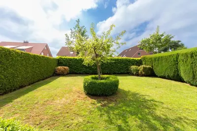 Ein Garten an der Unterkunft Ferienhaus Haff-Living Haffkrug