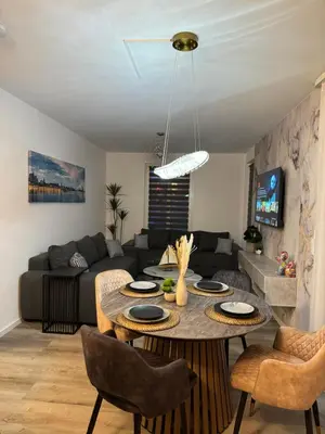 Ein Sitzbereich in der Unterkunft Eleganz im Zentrum, Ostsee, Lübeck & Hotspots nah!