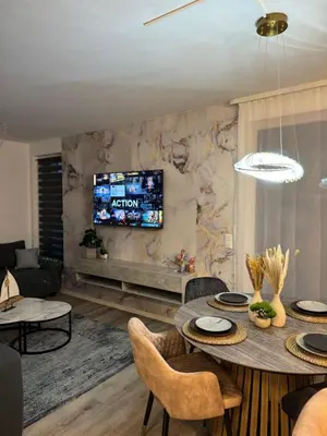 TV/Unterhaltungsangebot in der Unterkunft Eleganz im Zentrum, Ostsee, Lübeck & Hotspots nah!