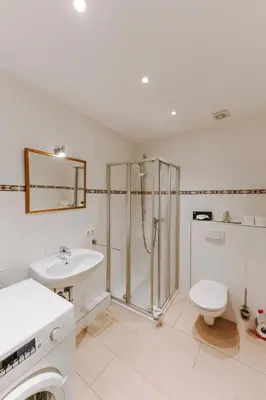 Ein Badezimmer in der Unterkunft Apartments in der Blocksquerstraße
