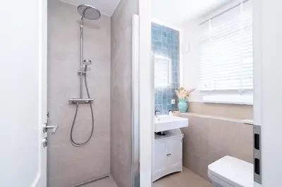 Ein Badezimmer in der Unterkunft Sunseeker House No 1