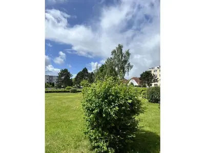 Ein Garten an der Unterkunft Nordmeer Comfortable holiday residence