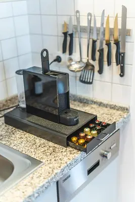 Küche/Küchenzeile in der Unterkunft Maisonette am Holstentor mit Dachterrasse und Heimkino