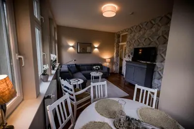 Ein Sitzbereich in der Unterkunft Ferienwohnung LOTTTALEBEN